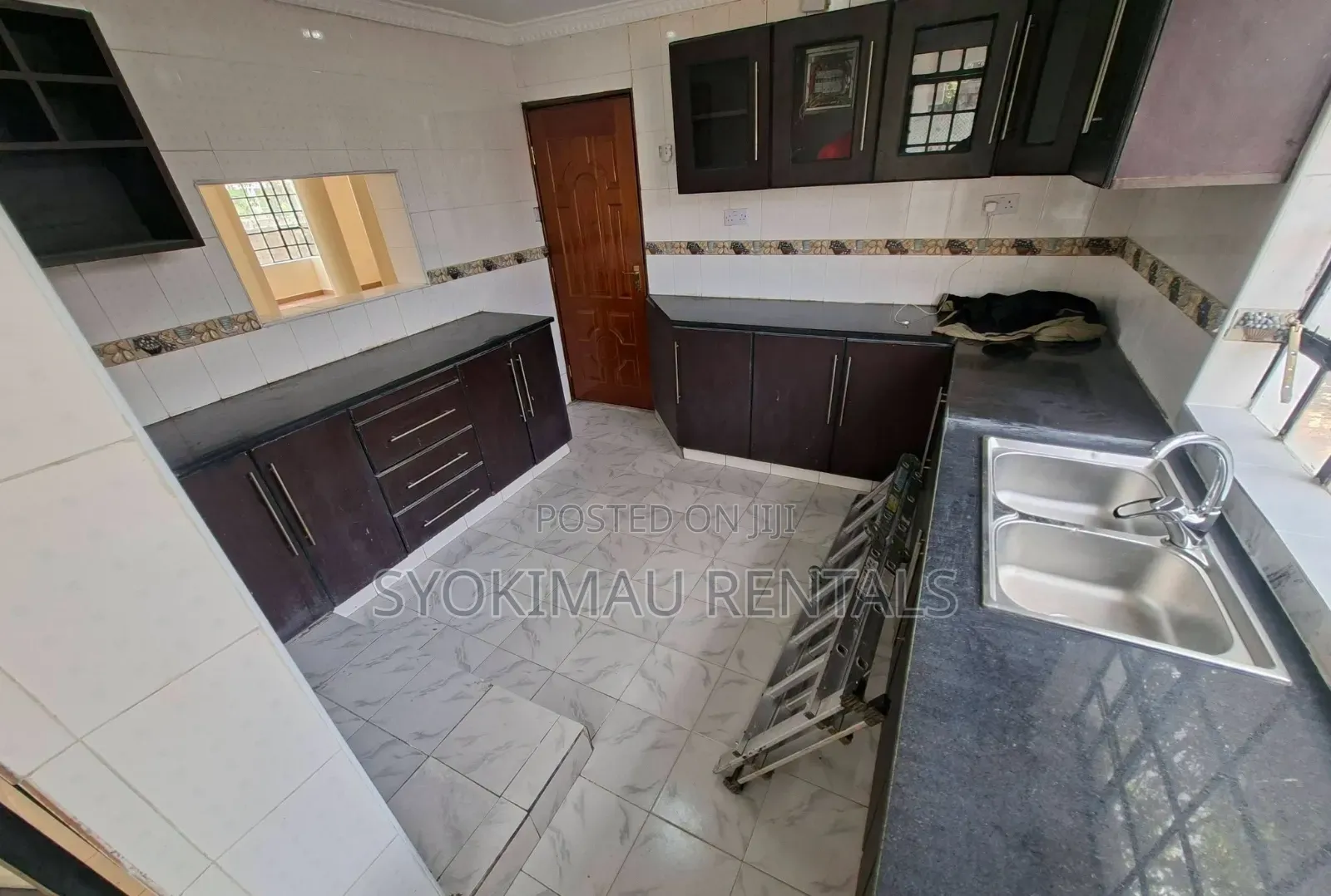 5bdrm Mansion in Sabaki, Mombasa Road for rent