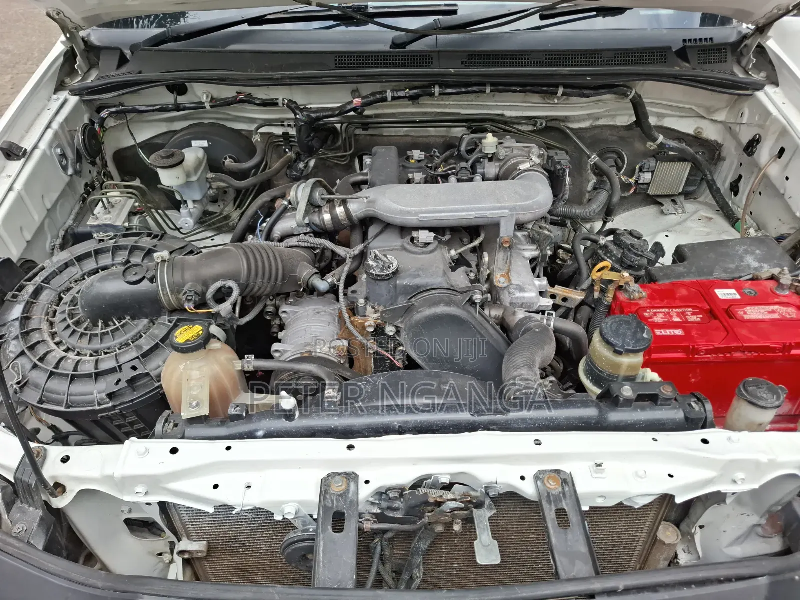 Toyota Hilux 2013 White