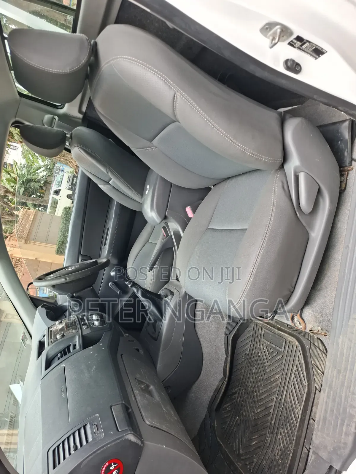 Toyota Hilux 2013 White