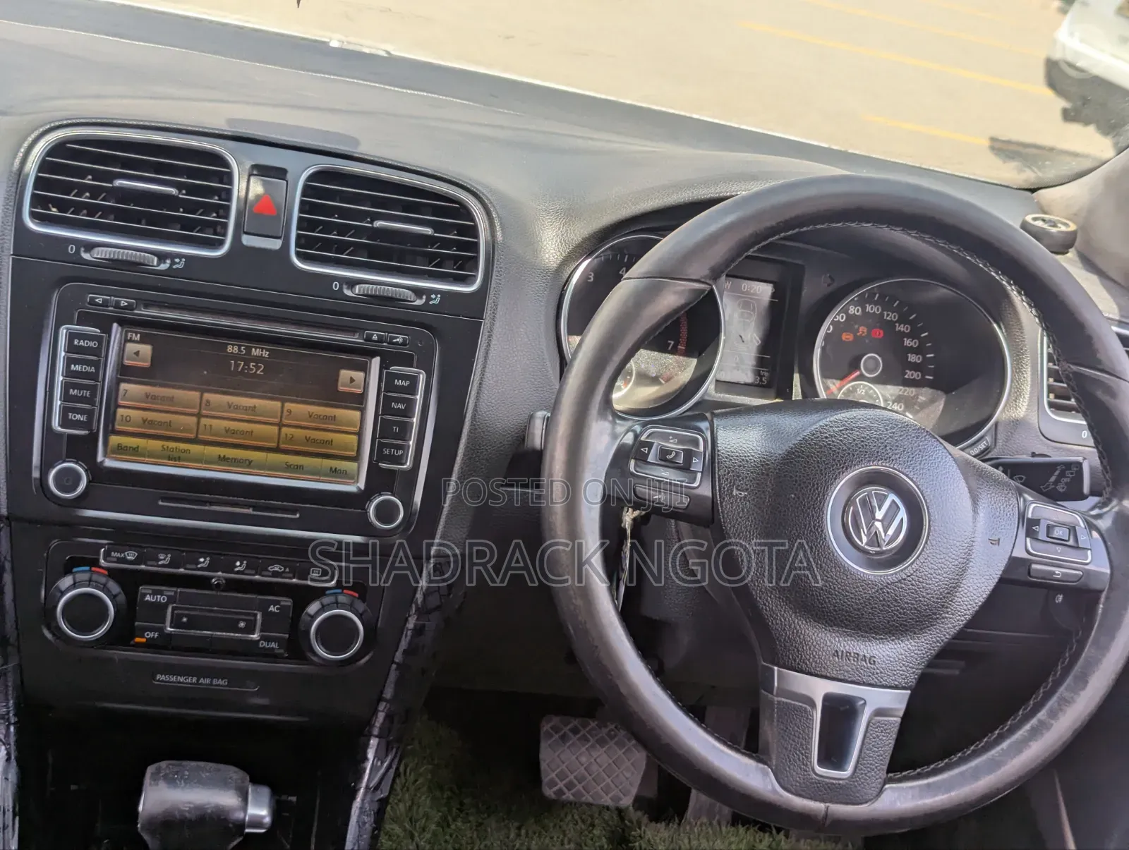 Volkswagen Golf 2010 Silver