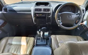 Toyota Land Cruiser Prado 2000 Silver