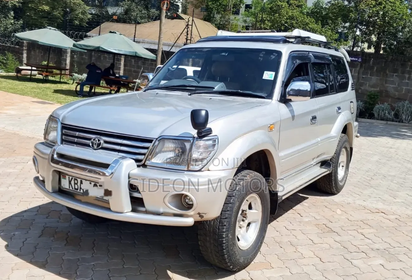 Toyota Land Cruiser Prado 2000 Silver