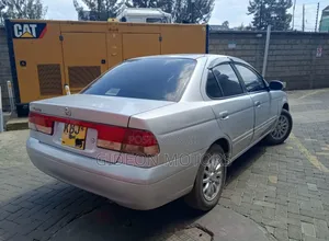 Nissan Sunny 2002 Silver