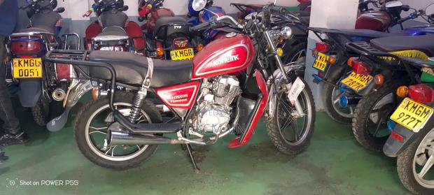 Bajaj Boxer 2022 Red - thumbnail 4