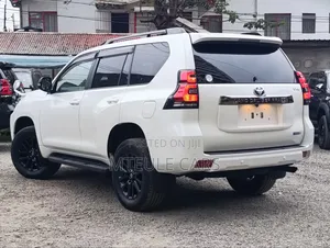 Toyota Land Cruiser Prado 2021