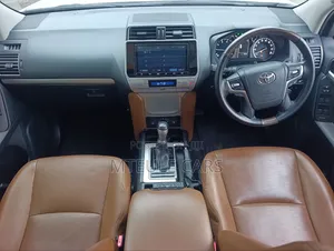 Toyota Land Cruiser Prado 2021