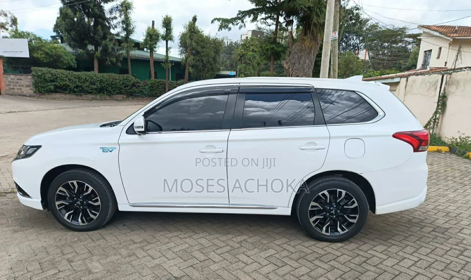 Mitsubishi Outlander 2016 White