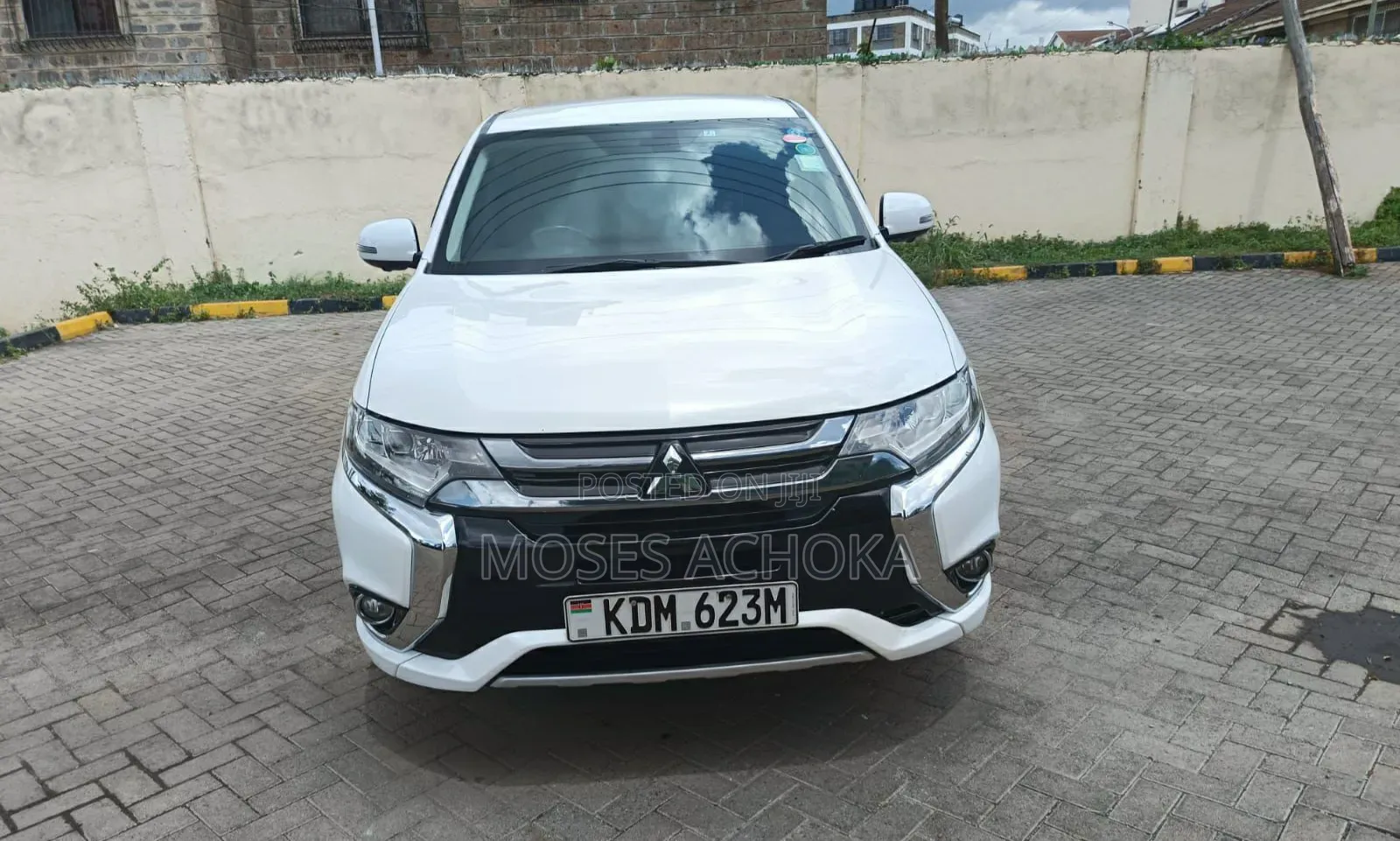 Mitsubishi Outlander 2016 White