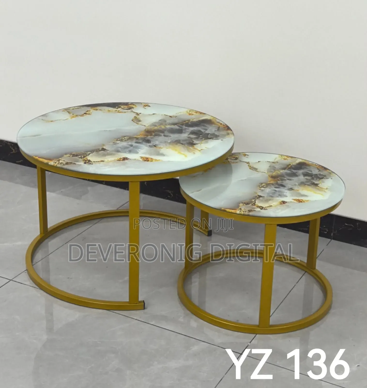 Nesting Coffee Table (Glass Effect)