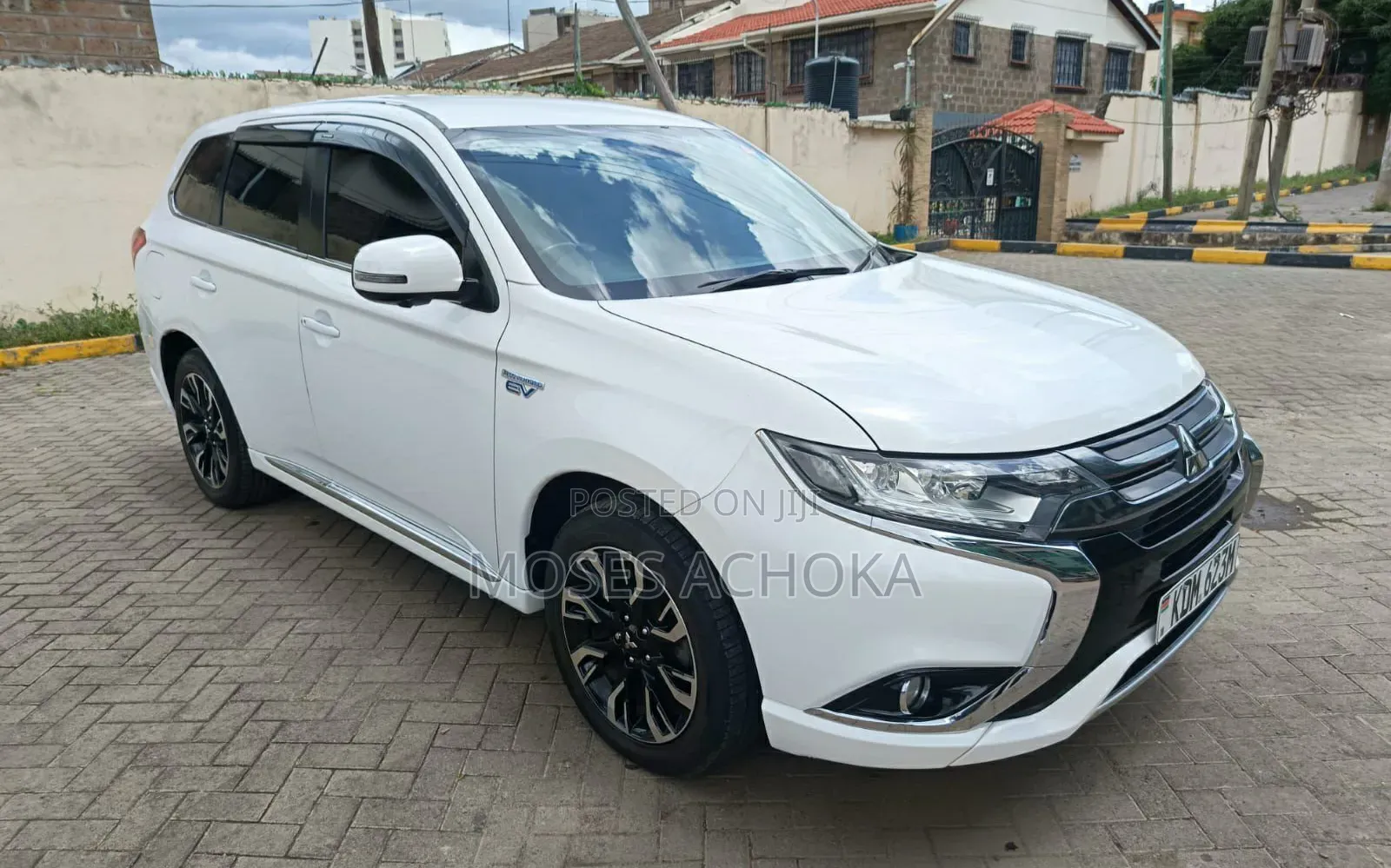 Mitsubishi Outlander 2016 White