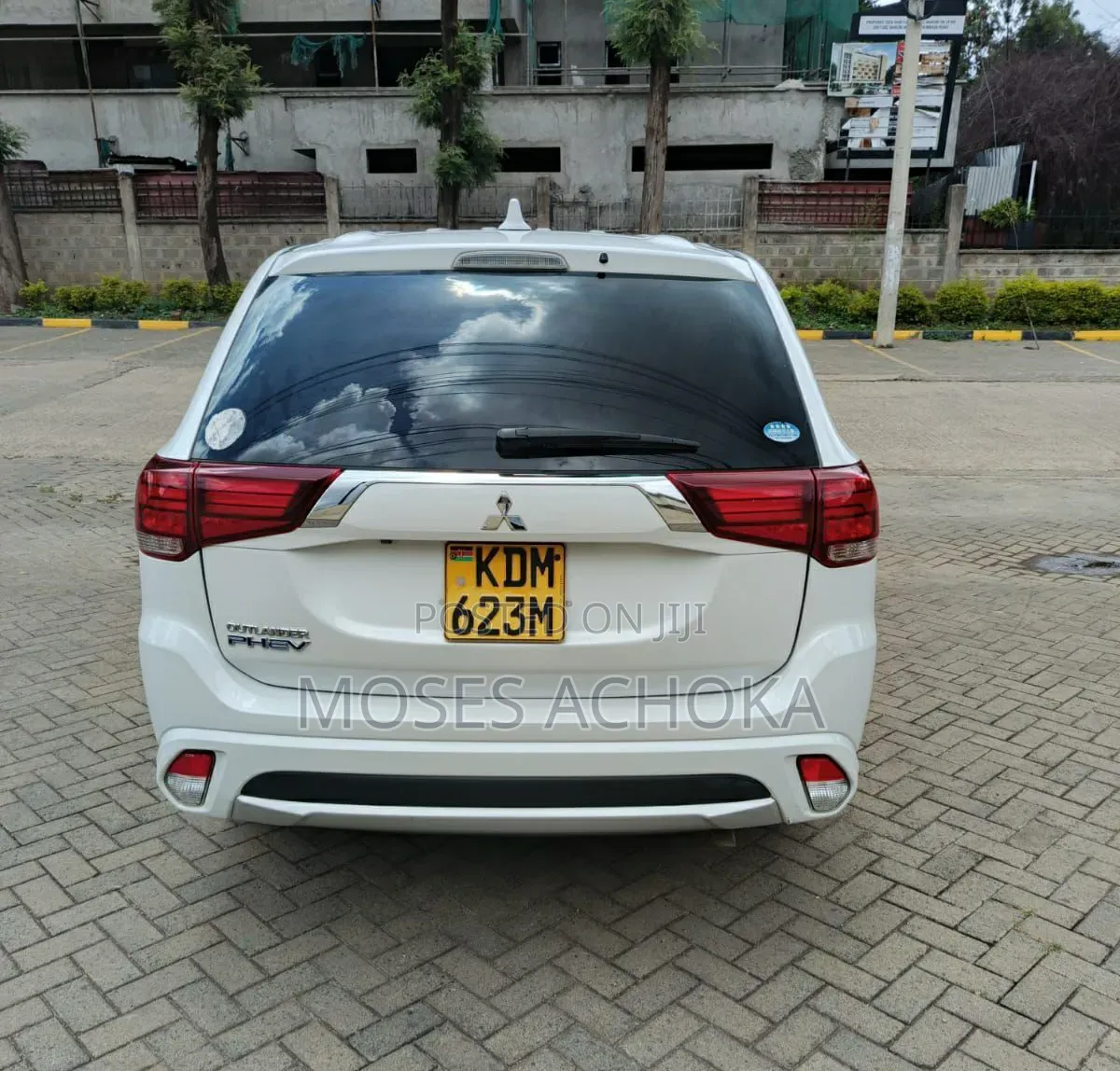 Mitsubishi Outlander 2016 White