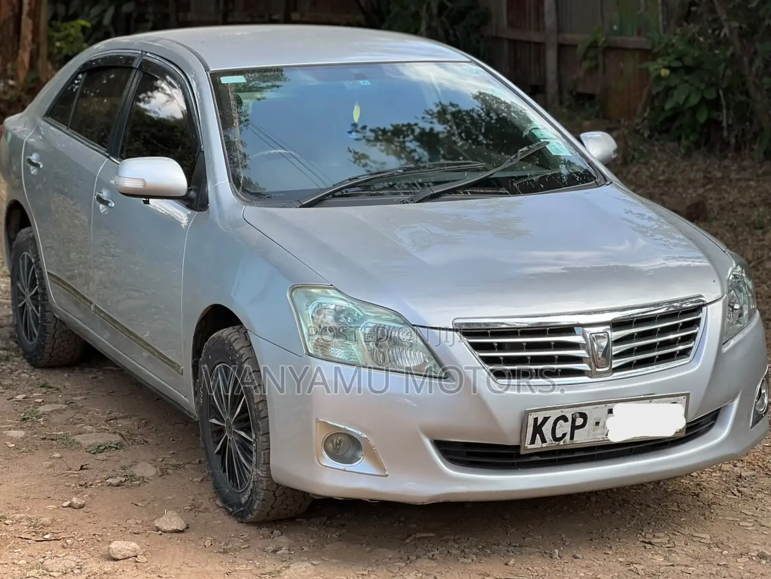 Toyota Premio 2011 Silver