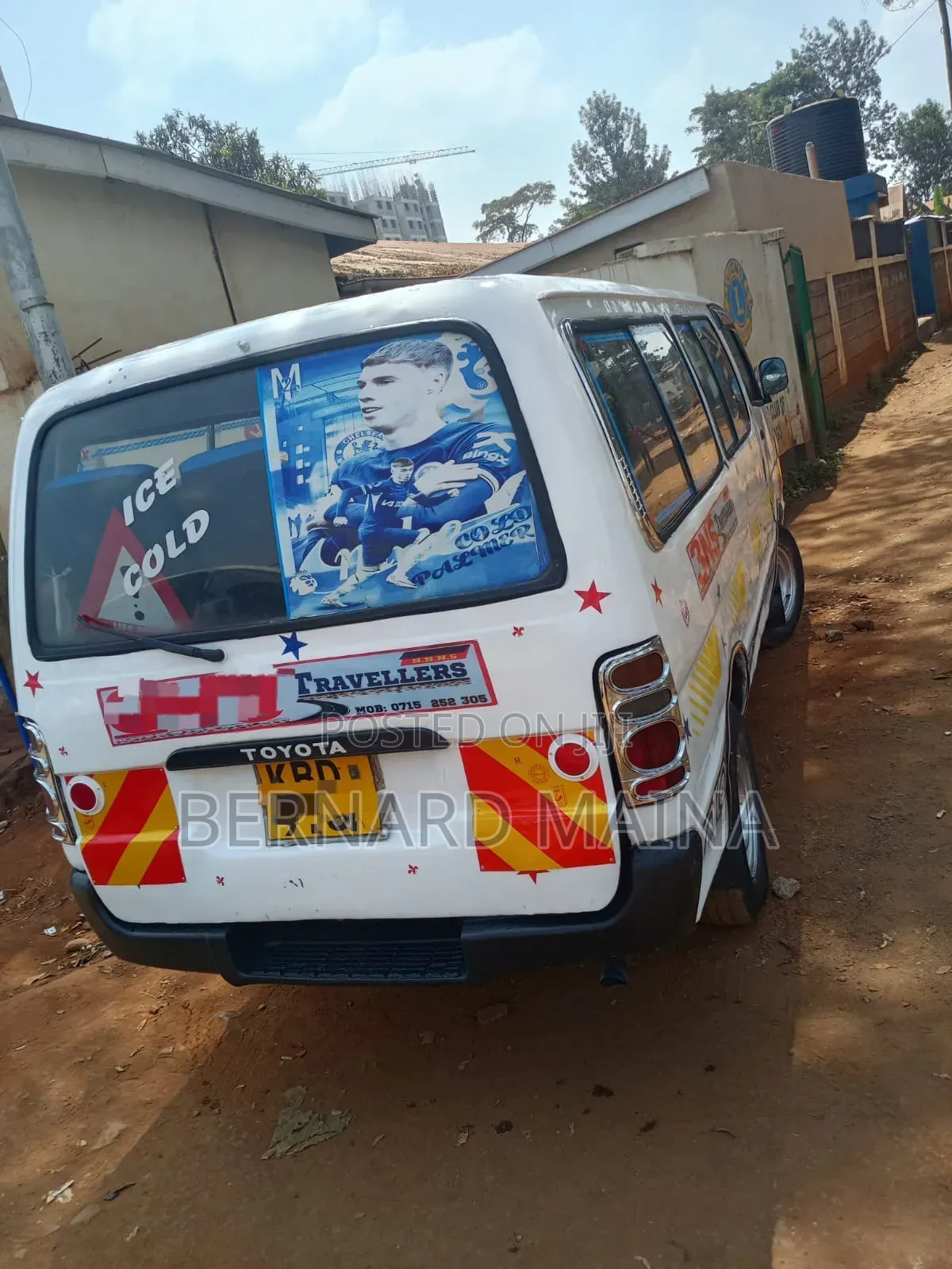 Toyota HiAce 2006 White