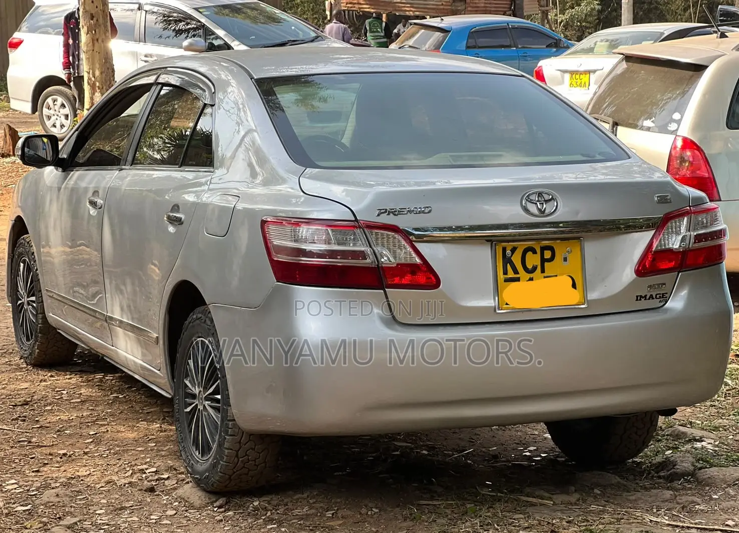 Toyota Premio 2011 Silver