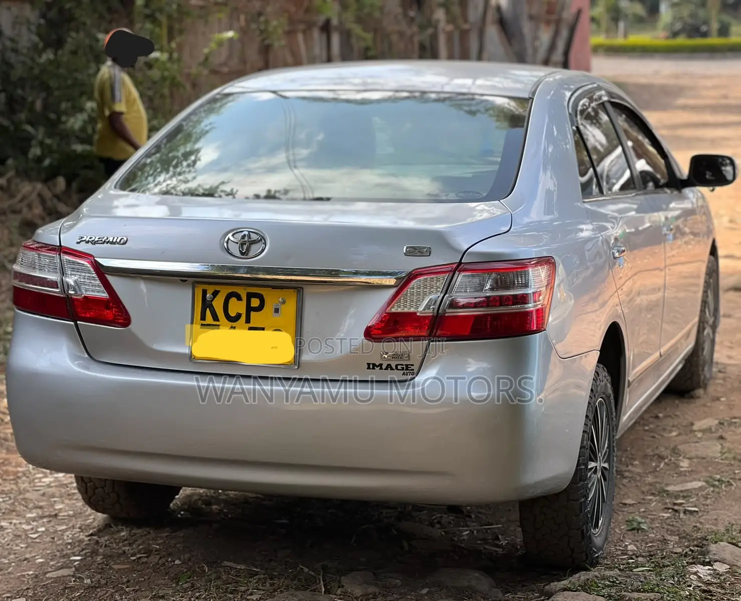 Toyota Premio 2011 Silver