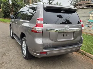Toyota Land Cruiser Prado 2016 Burgundy