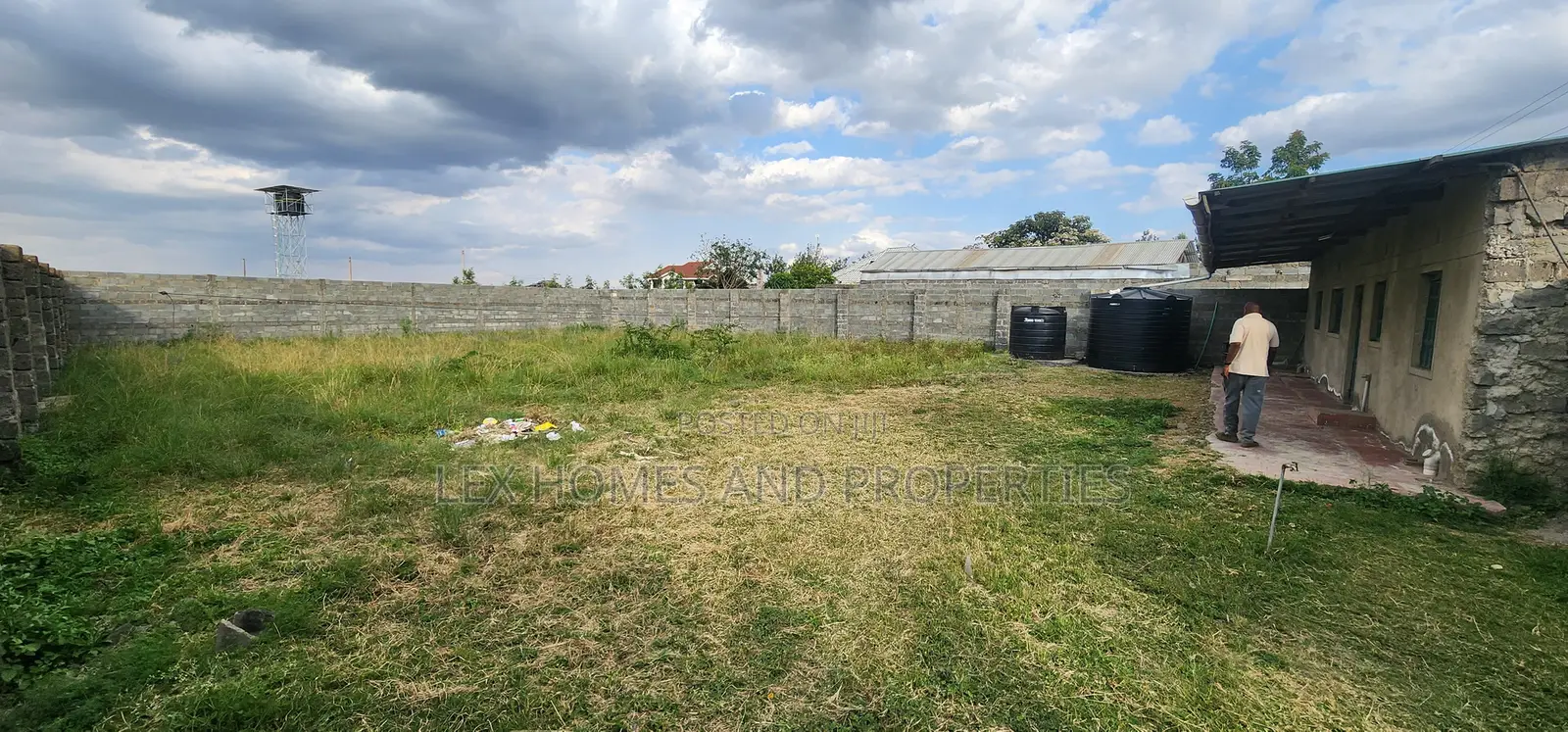 O.Rongai, Metro Perimeter Fenced Quarter Acre for KSHS 5m Neg.