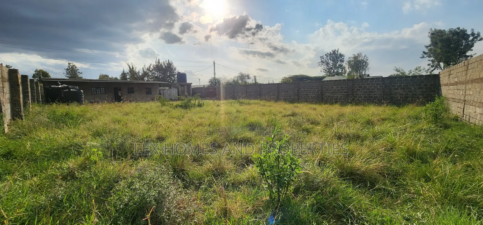 O.Rongai, Metro Perimeter Fenced Quarter Acre for KSHS 5m Neg.