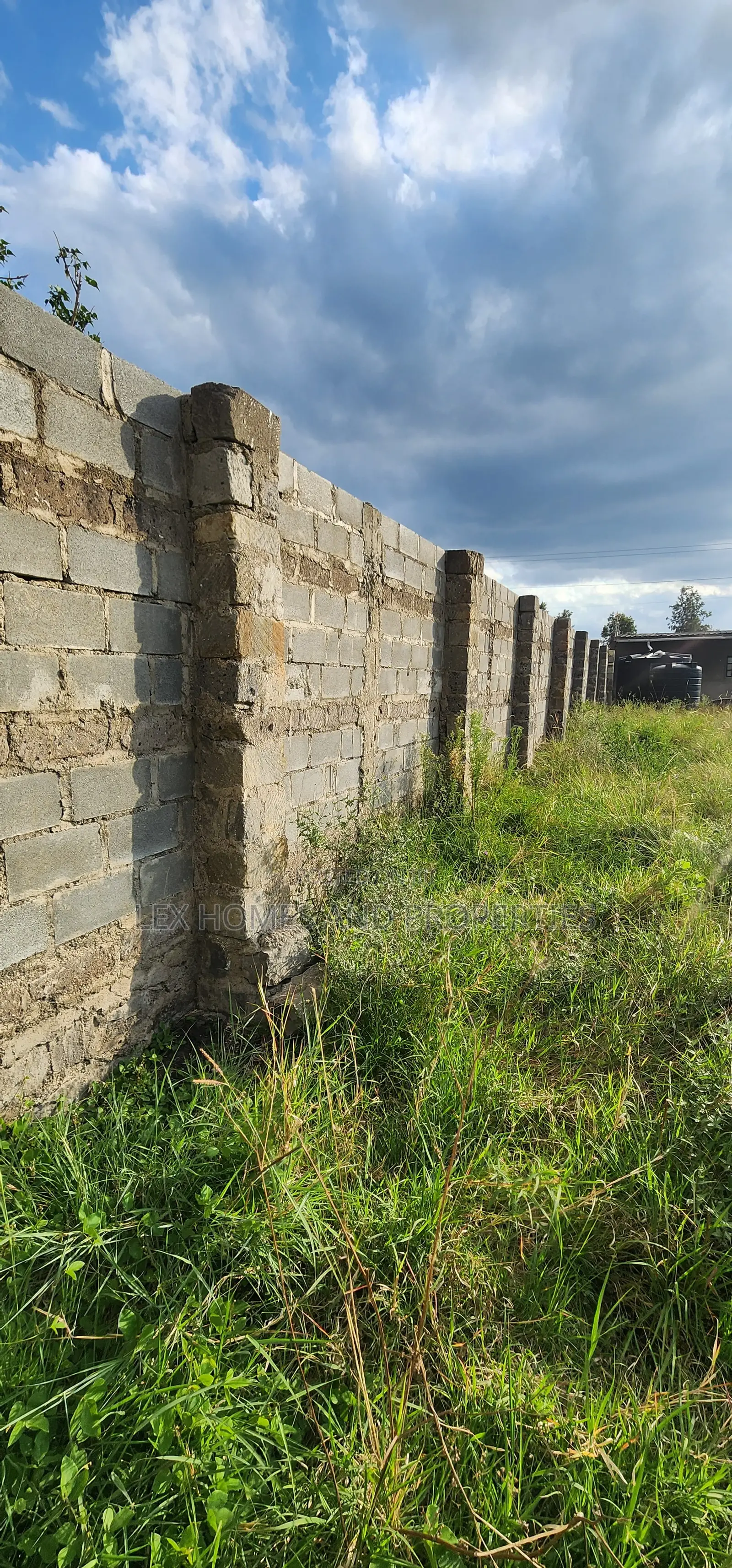 O.Rongai, Metro Perimeter Fenced Quarter Acre for KSHS 5m Neg.