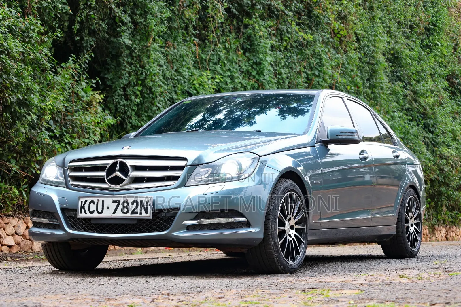 Mercedes-Benz C200 2012 Gray