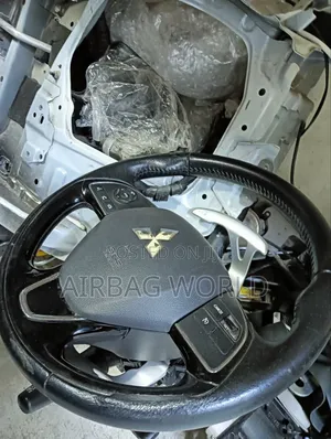 Mitsubishi Outlander Steering Airbag Complete