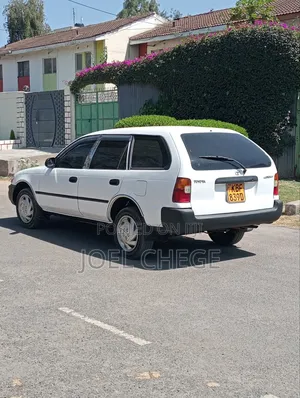 Toyota Corolla 2003 White
