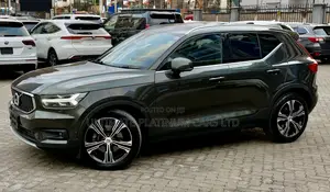 Volvo V40 2019 Gray