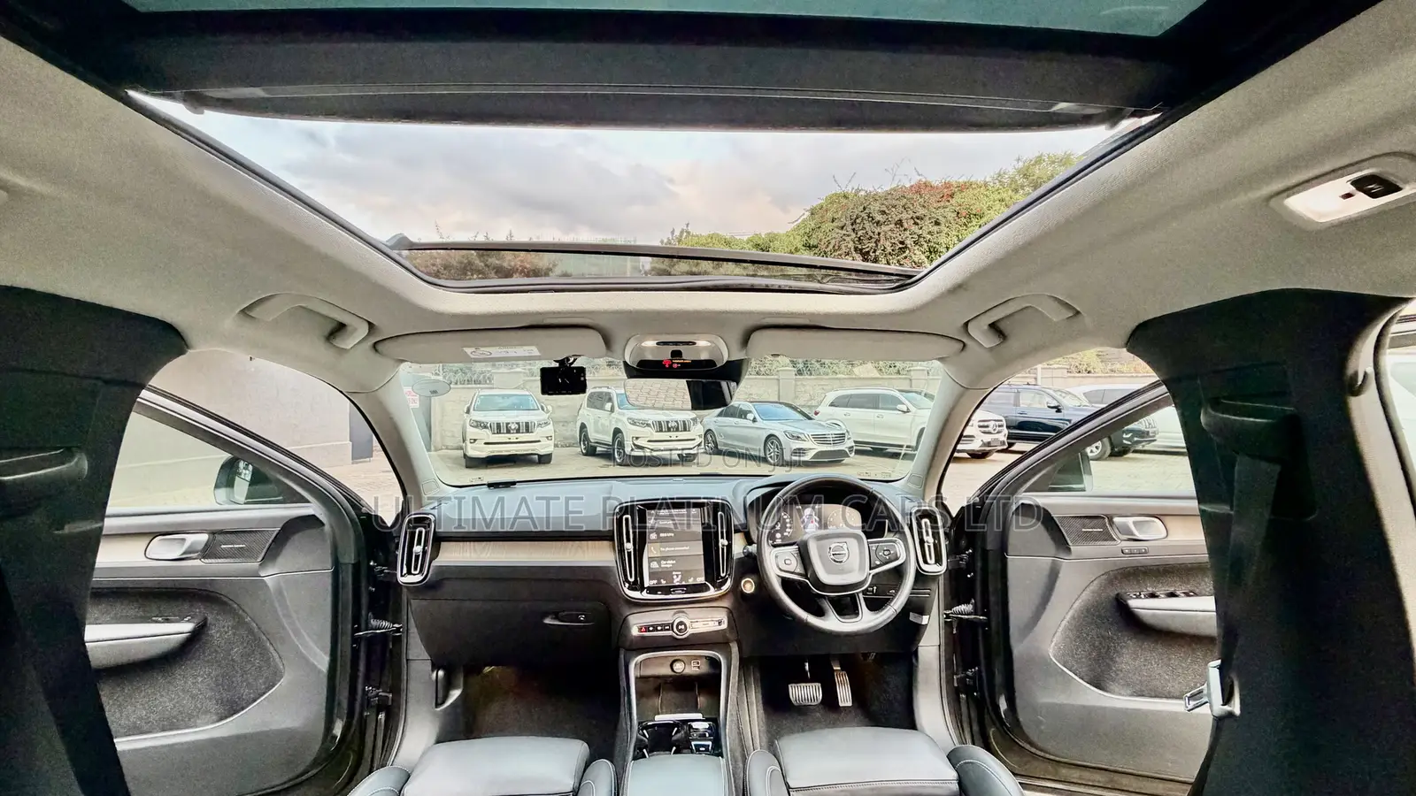 Volvo V40 2019 Gray