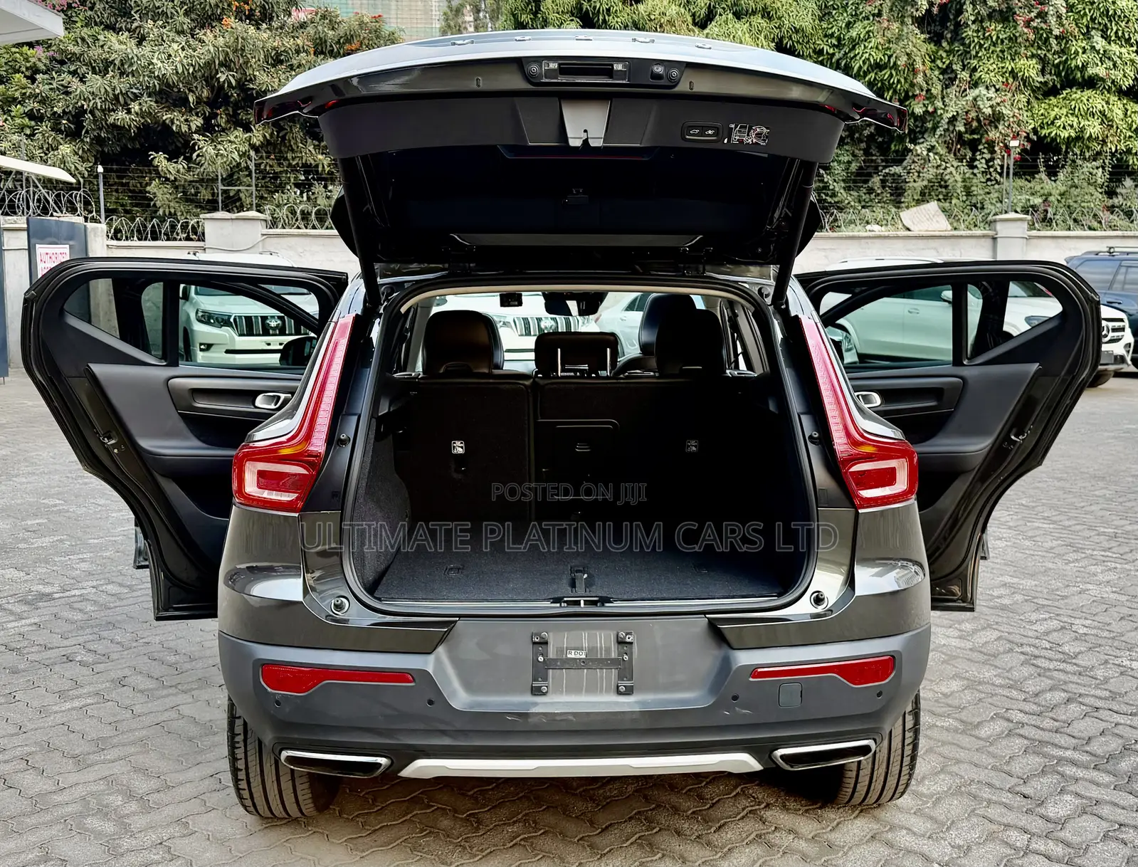 Volvo V40 2019 Gray