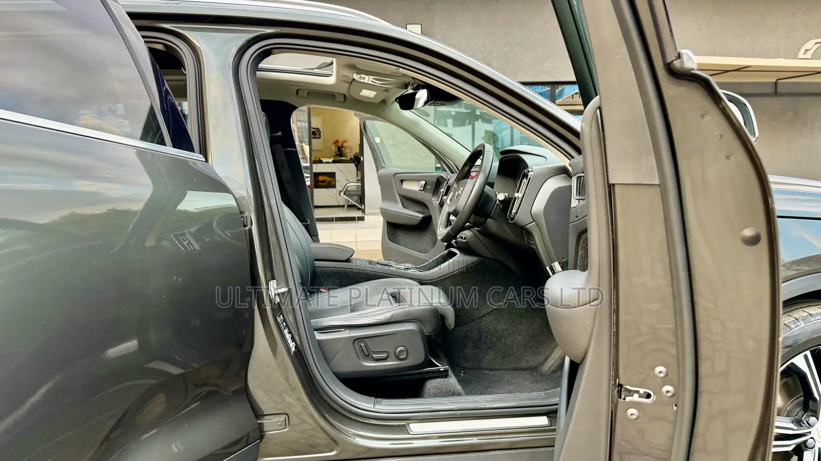 Volvo V40 2019 Gray