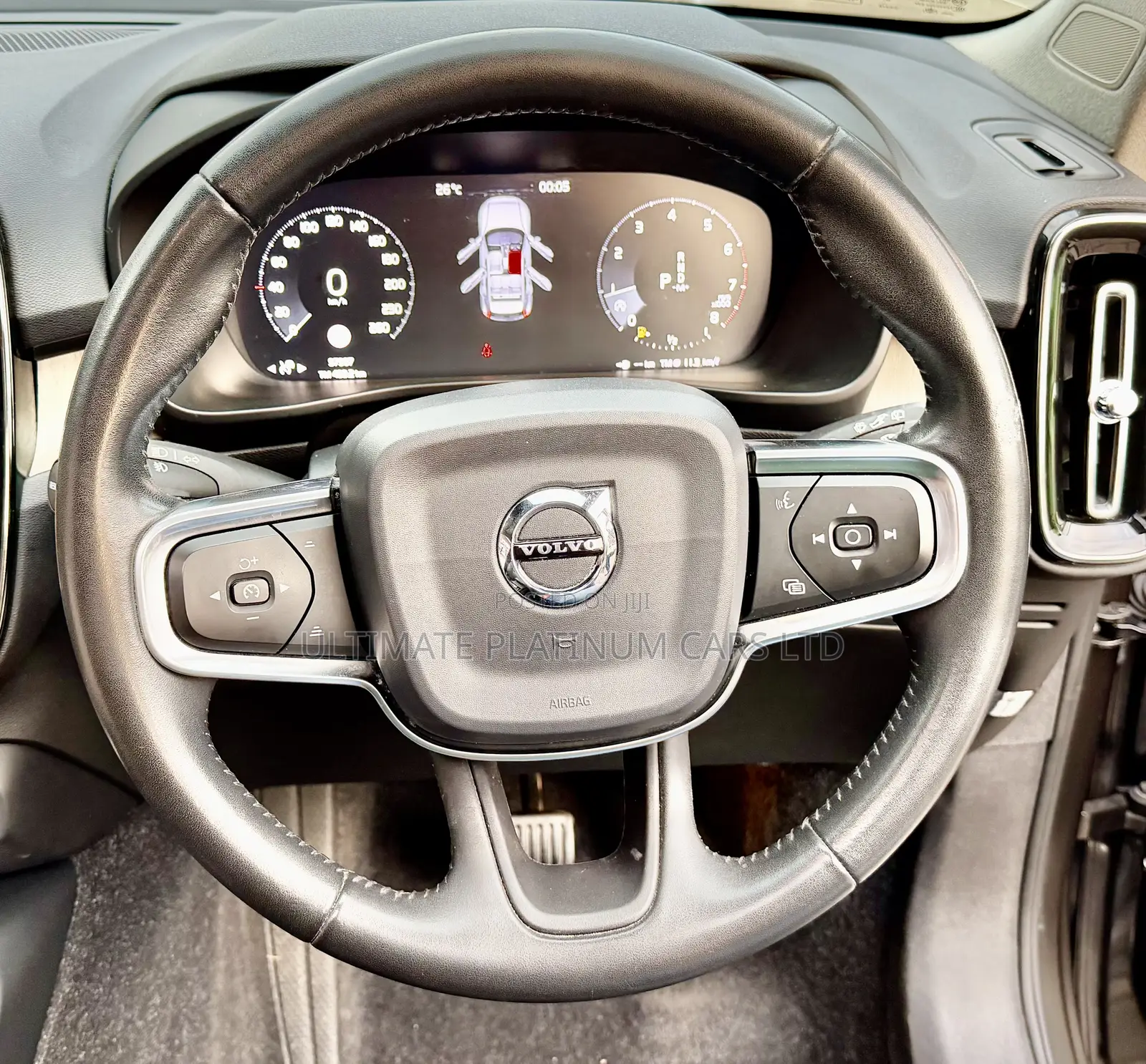 Volvo V40 2019 Gray