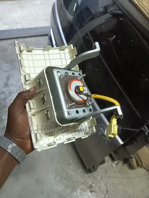 Suzuki Alto Dashboard Airbag