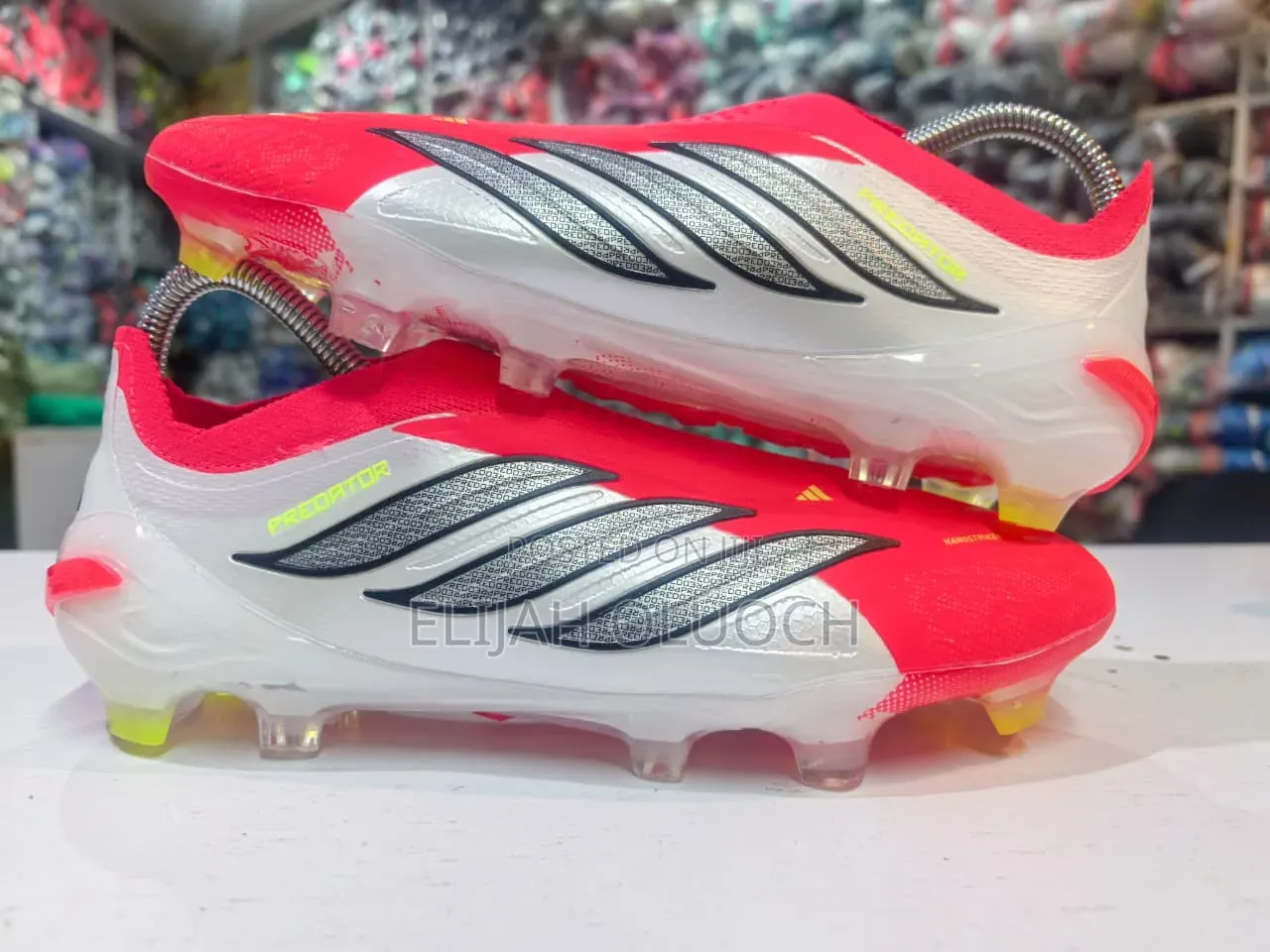 Laceless Adidas Predator Spine Red Sizes 40 - 45