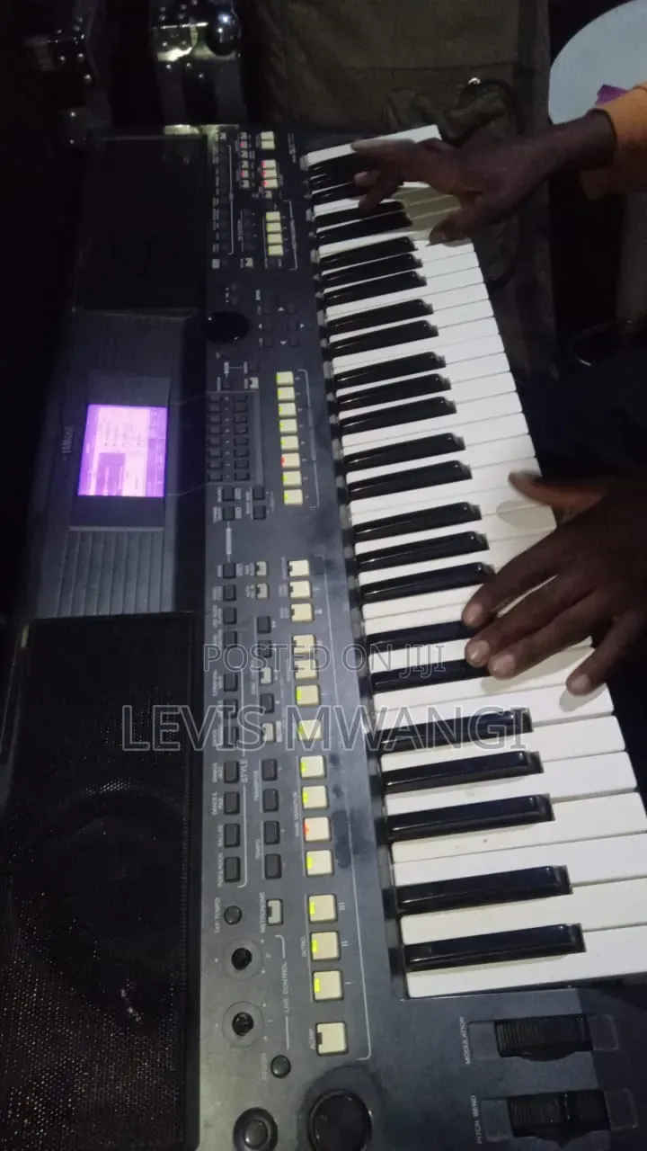 Yamaha Keyboard