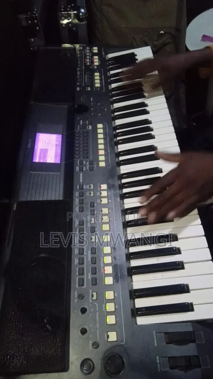 Yamaha Keyboard