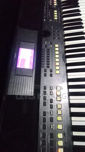 Yamaha Keyboard