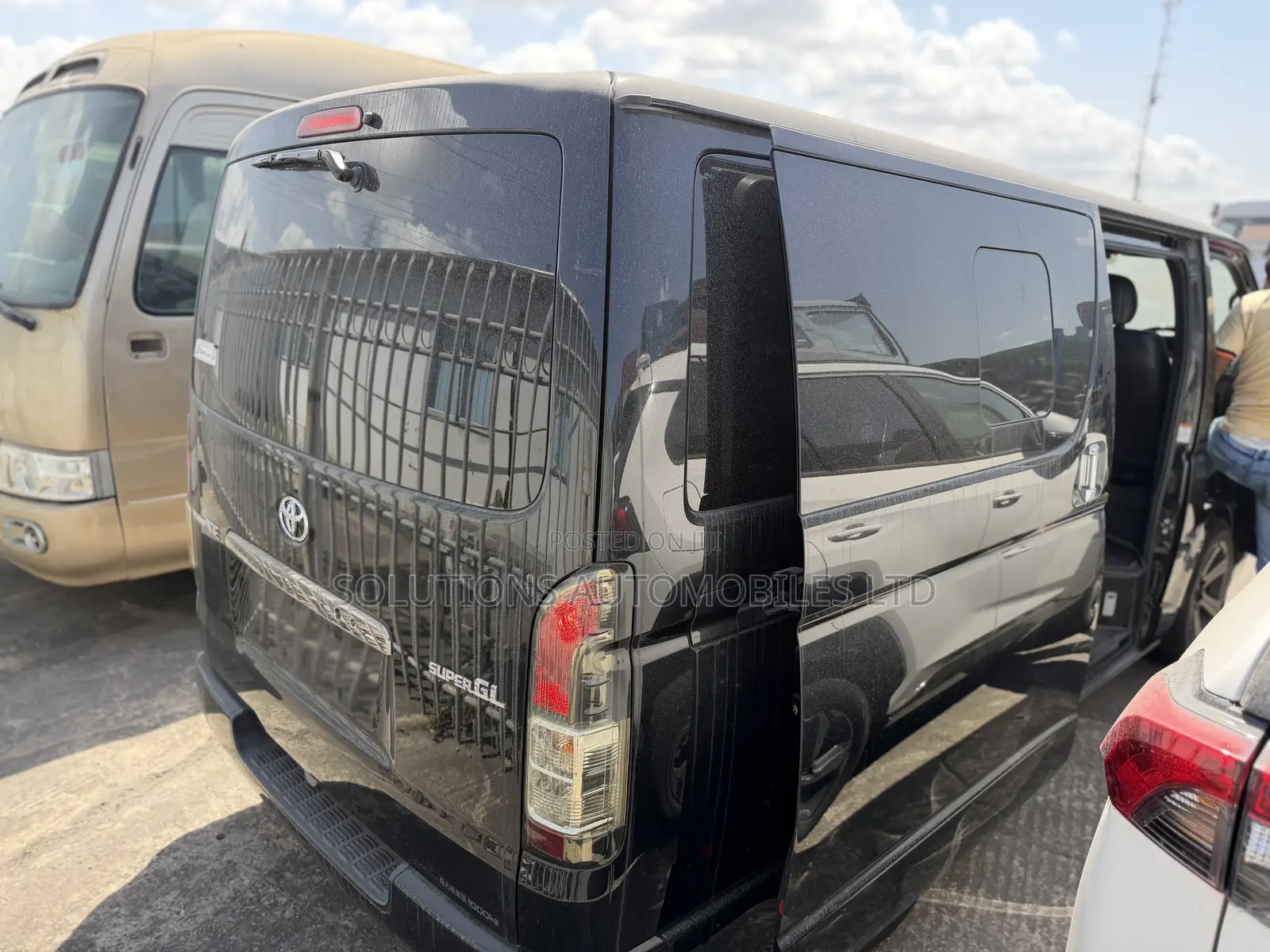 Toyota HiAce 2020 Black