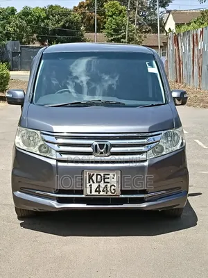 Honda Stepwgn 2014 Brown