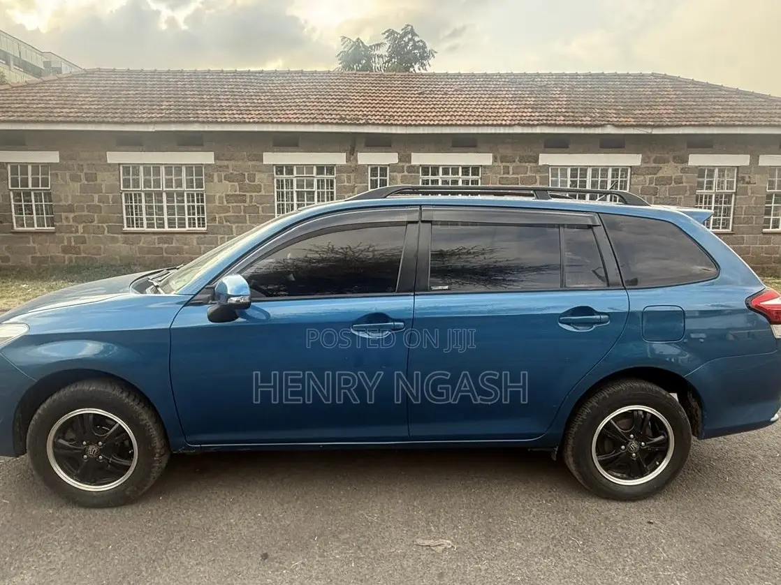 Toyota Corolla Fielder 2015 Blue