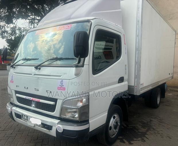 Mitsubishi Canter - thumbnail 2