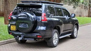 Toyota Land Cruiser Prado 2015 Black