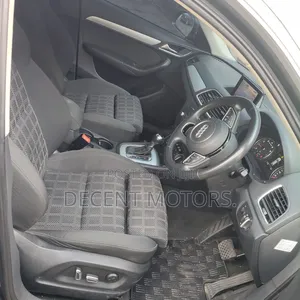 Audi Q3 2017 Gray