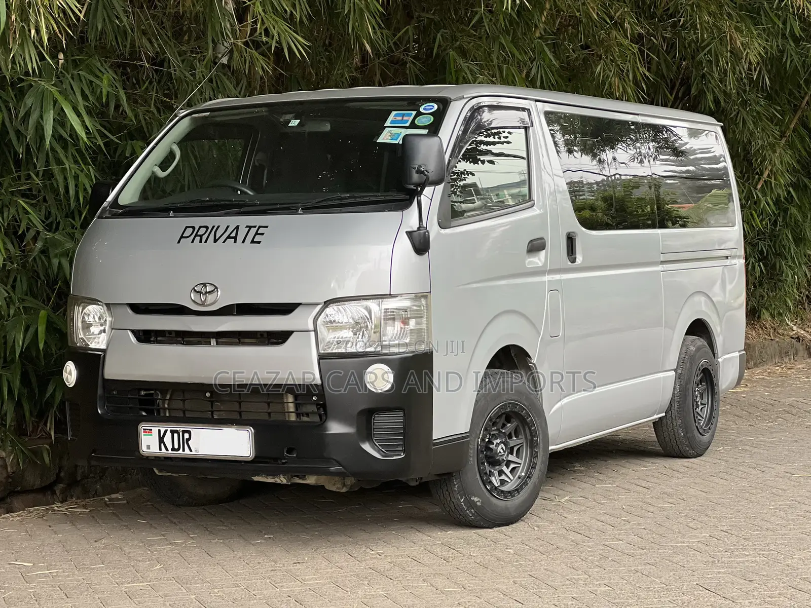 Toyota HiAce 2017 Silver