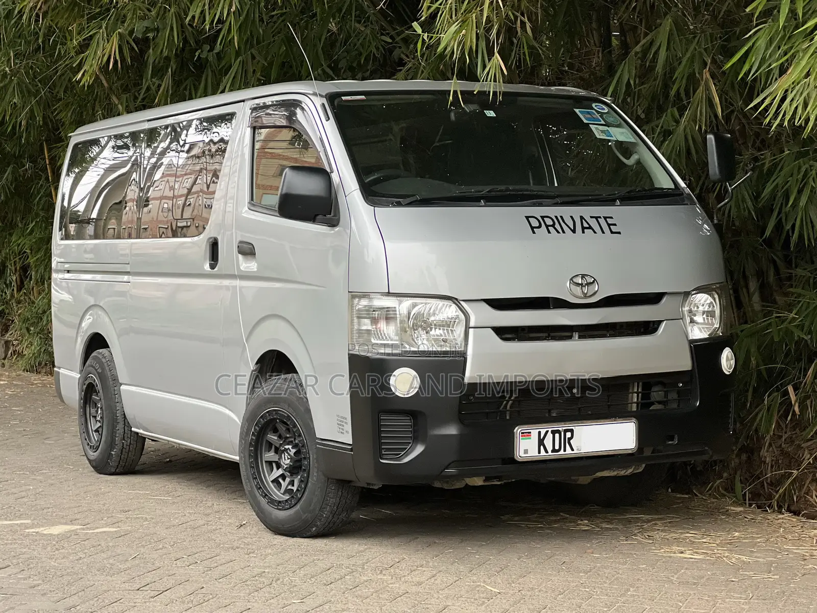 Toyota HiAce 2017 Silver