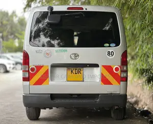 Toyota HiAce 2017 Silver