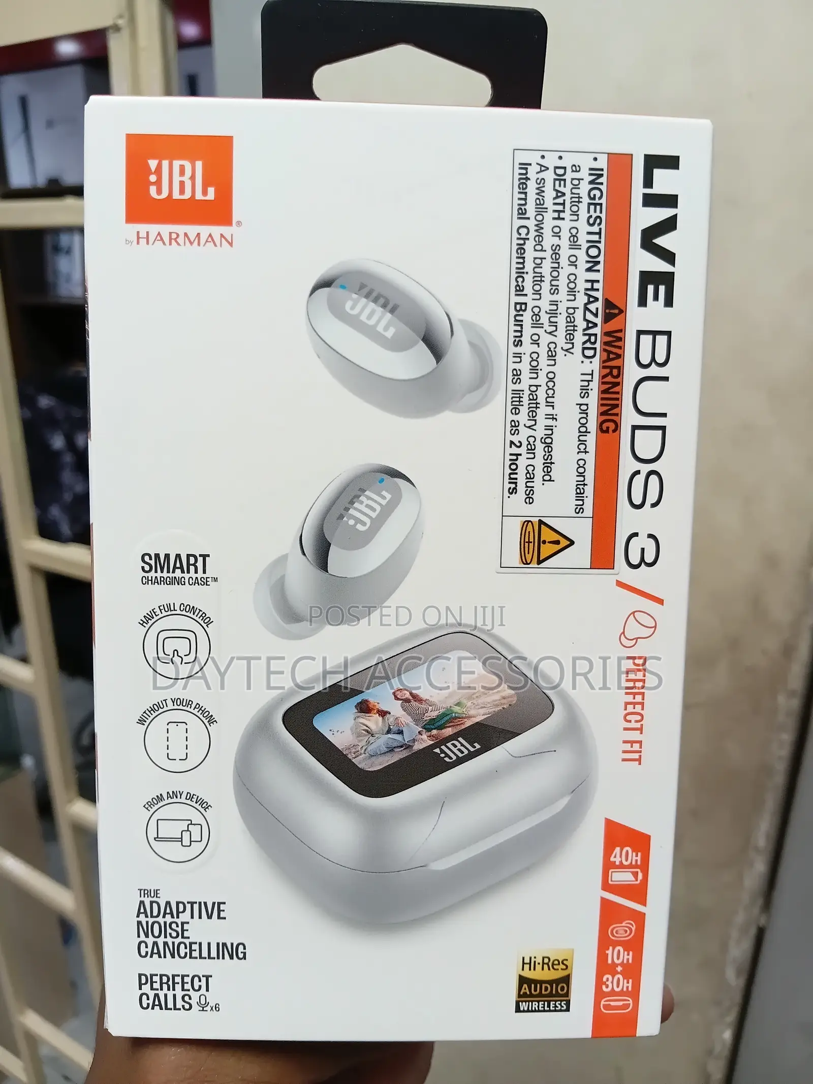 JBL Live Buds 3 Earbuds Silver-Colored Design and Smart Charging Case.