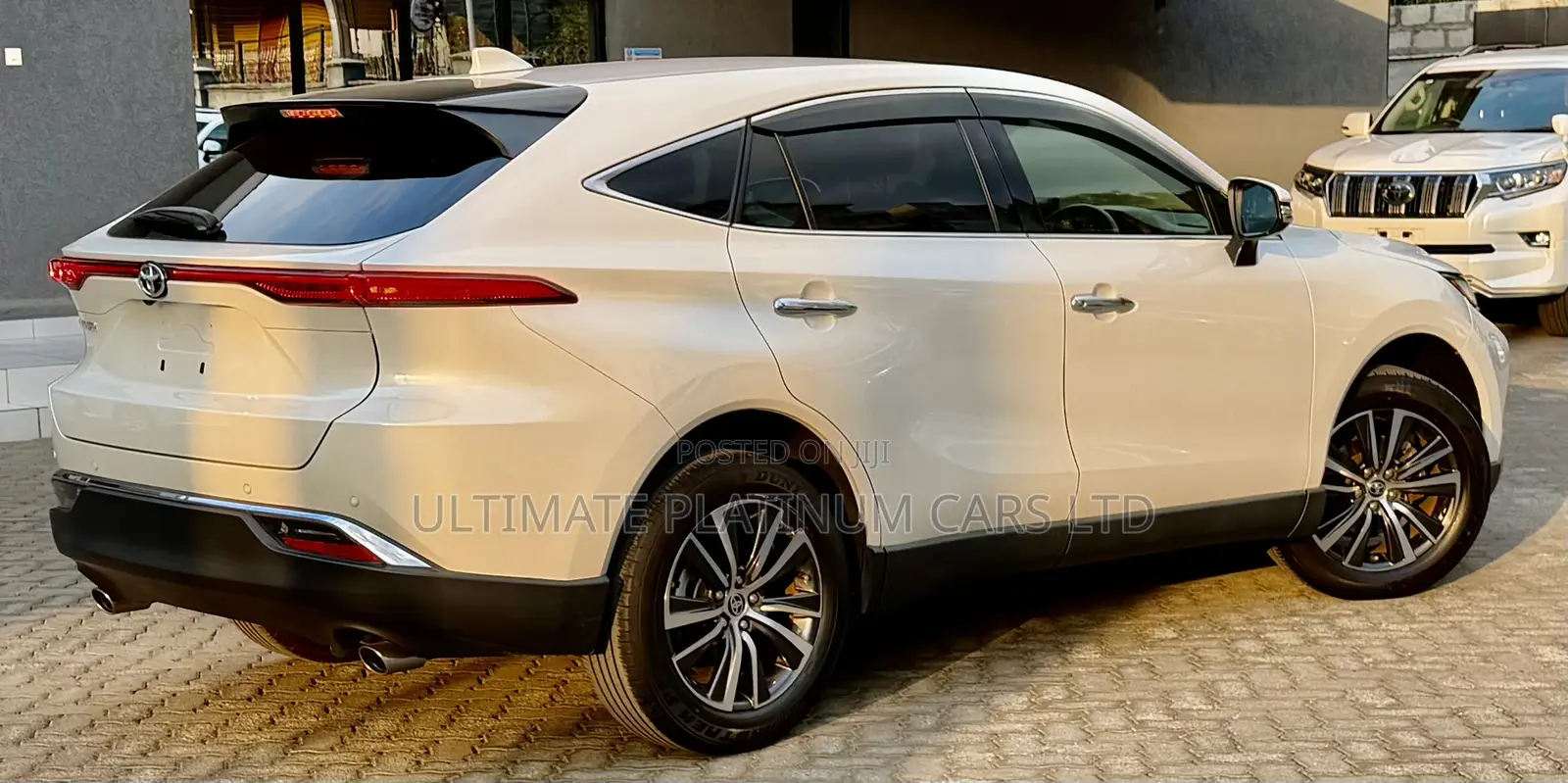 Toyota Harrier 2.0 2020 White