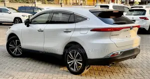 Toyota Harrier 2.0 2020 White