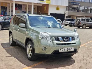 Nissan X-Trail 2013 Green