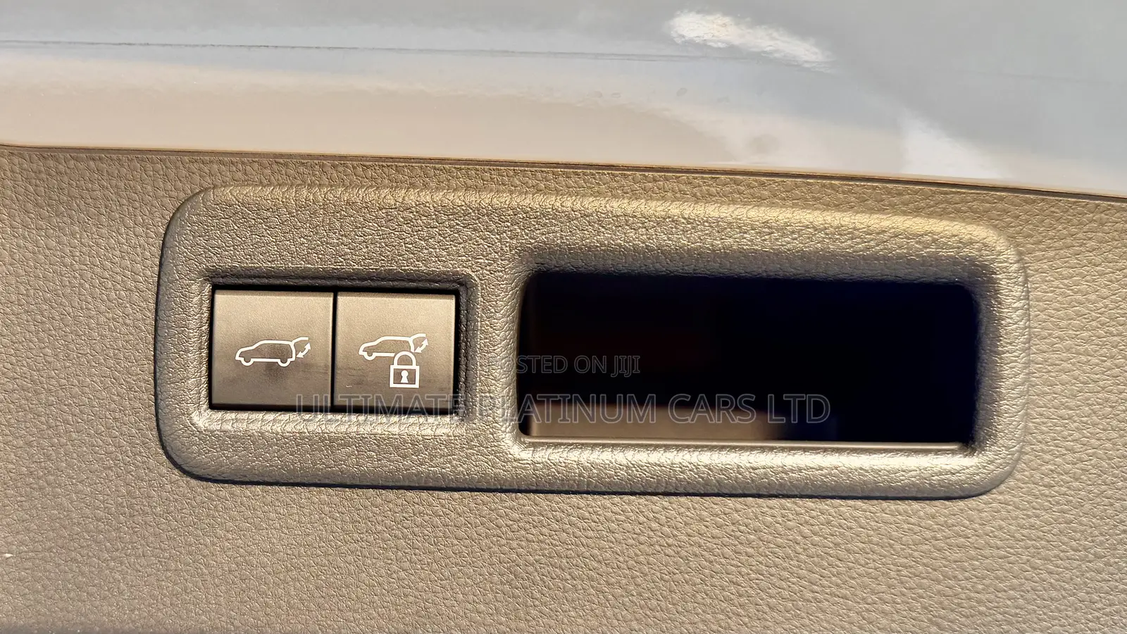 Toyota Harrier 2.0 2020 White